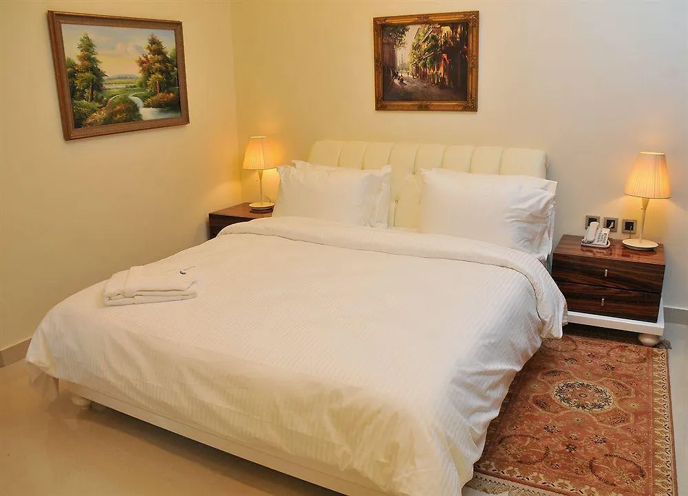 Dolphin Royal Suites Beirut 4*,