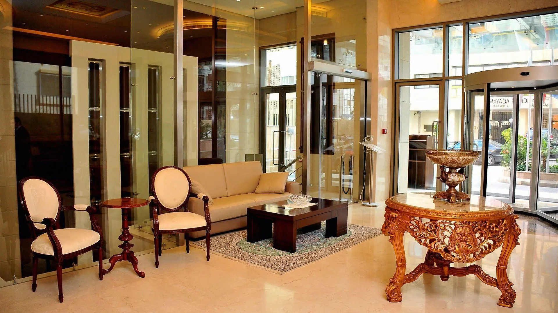 **** Hotel Dolphin Royal Suites Beirut Líbano