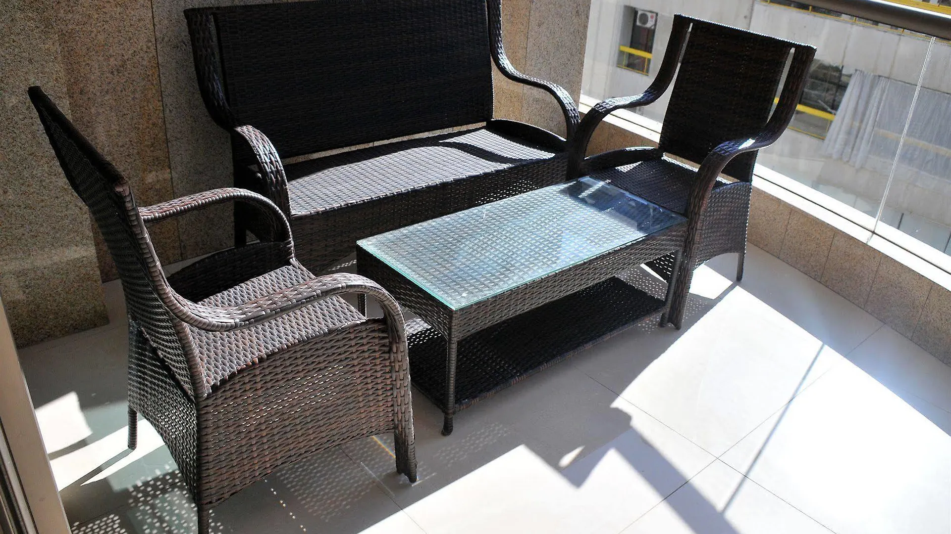 Dolphin Royal Suites Beirut