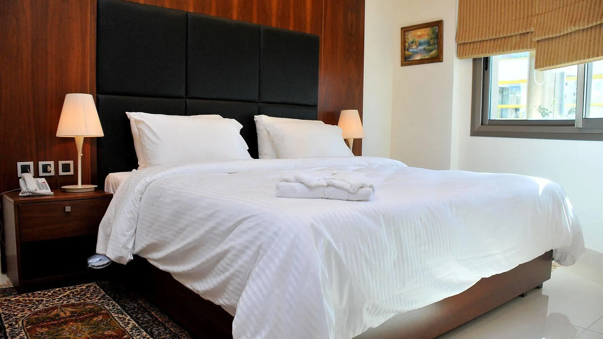 Dolphin Royal Suites Beirut 4*,  Líbano